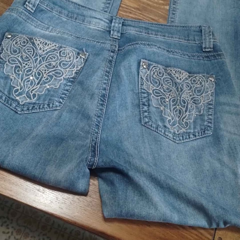 Reba Women's Boot Cut Jeans with Embroidery